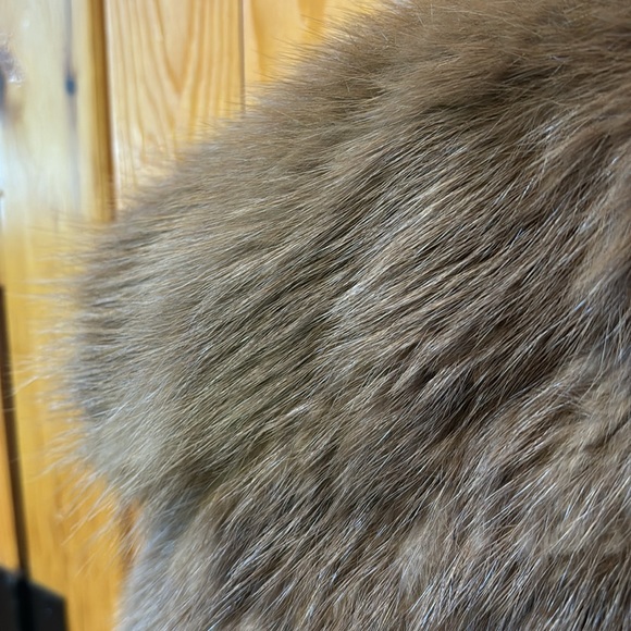 Vintage Cropped Brown Fur Coat - Picture 7 of 12